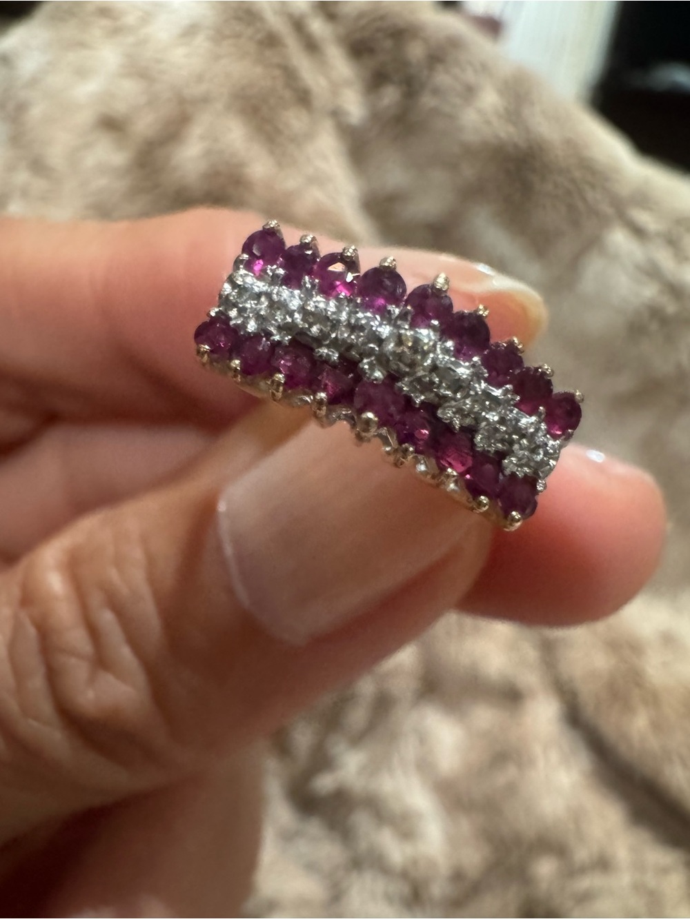 Vintage 10K Gold Ruby & Diamond Band Ring Size 7 Estate Fine Jewelry - Picture 12 of 13
